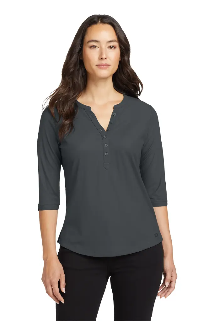 LOG104_Diesel Grey_Model_Front.webp